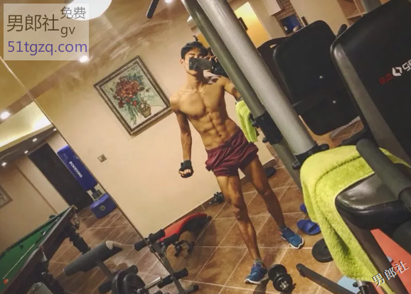 人小屌大!体育生泄露他“大”秘密! - 51虹马 人小屌大!体育生泄露他“大”秘密! - 51虹马