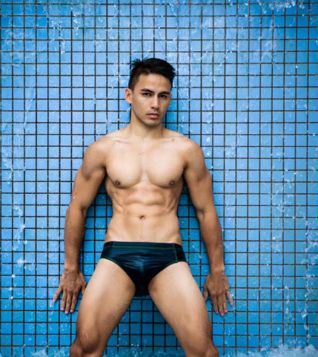 筋肉小狼狗の扭垮舞太Sexy！网友们都心跳加速了！ - 51虹马