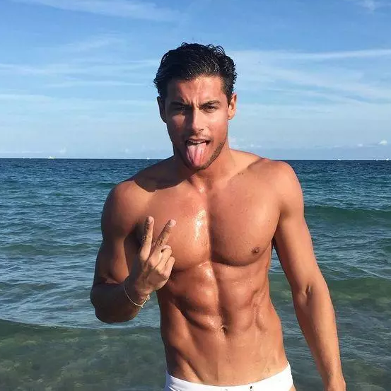 20、30、40不同年纪，该做的运动项目也不一样！ - 51虹马