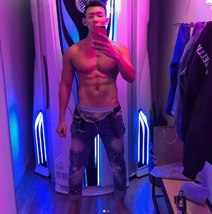 不爱穿衣服的上海名媛，真的很sexy？！ - 51虹马