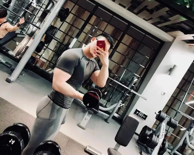 健身帅哥 - 51虹马