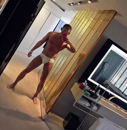 不爱穿衣服的上海名媛，真的很sexy？！ - 51虹马