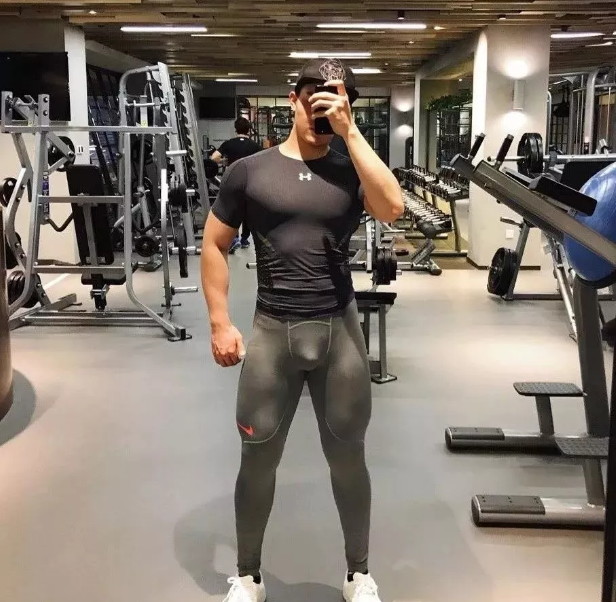 健身帅哥 - 51虹马