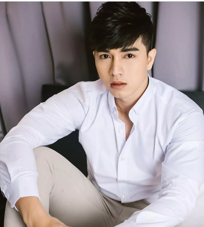 看点∣鲜肉男模肌肉身材照曾瘋传朋友圈，现在却化身乖巧的盯当喵！ - 51虹马