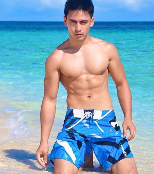 筋肉小狼狗の扭垮舞太Sexy！网友们都心跳加速了！ - 51虹马