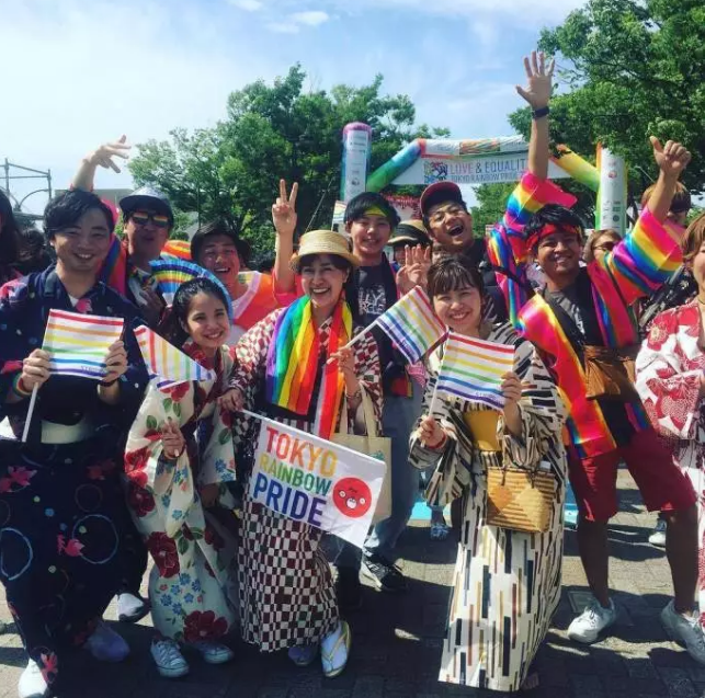 798安保殴打LGBT人士?芒果TV对彩虹旗打马赛克?近期LGBT资讯… - 51虹马 798安保殴打LGBT人士?芒果TV对彩虹旗打马赛克?近期LGBT资讯… - 51虹马