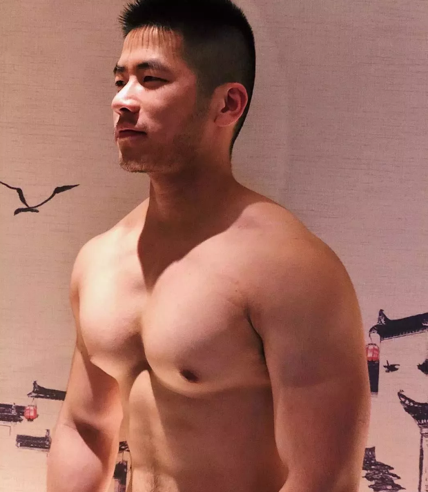 被他的毛毛吓到，让人忍不住想去榨汁。 - 51虹马