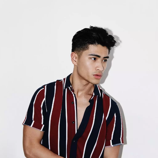 写真刷屏朋友圈！他是首位登上杂志的亚洲男模！ - 51虹马