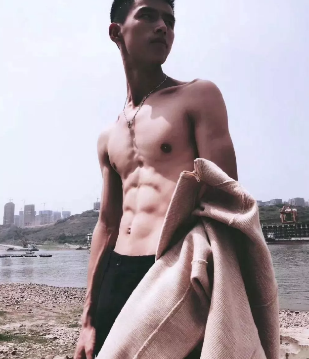 重庆小狼狗，掰开后让人惊叹-51虹马