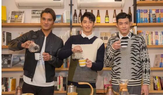 高富帅不忘曾经保护自己的男同学，回国强X 是非多-51虹马