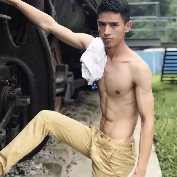 重庆小狼狗，掰开后让人惊叹 - 51虹马