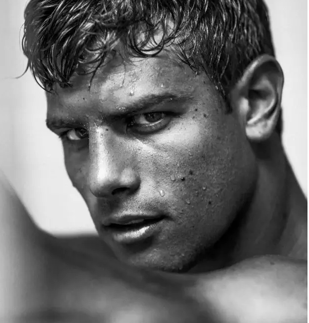 男模被​Kylie Jenner赏识，从十八线变成一线 - 51虹马