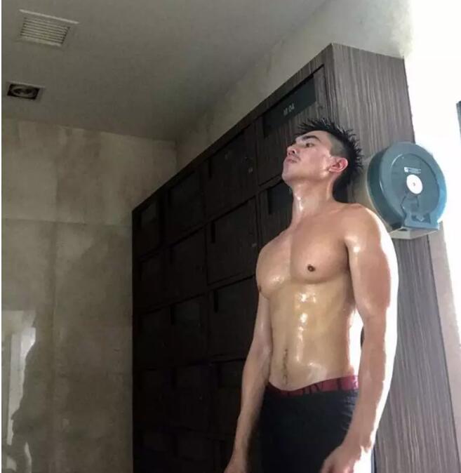 泰男筋肉帅哥娇羞以手吾dang - 51虹马