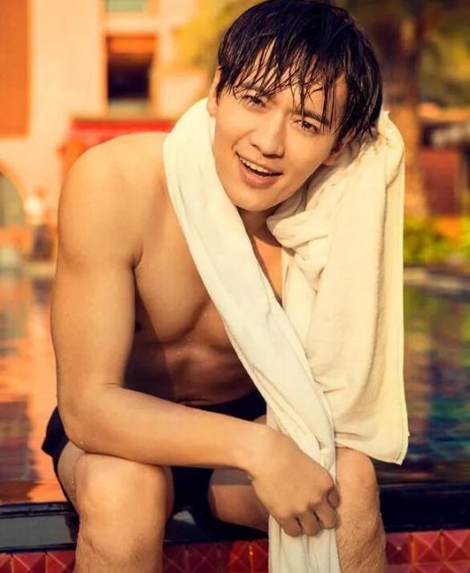 义渠君高云翔澳洲监狱被侵犯？身体不适就医！+高云翔男色写真 - 51虹马