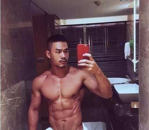 小鲜肉的当兵之旅，论一个成熟大叔的形成 - 51虹马