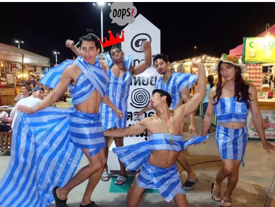 这家餐厅吃饭必须脱得光溜溜…… - 51虹马