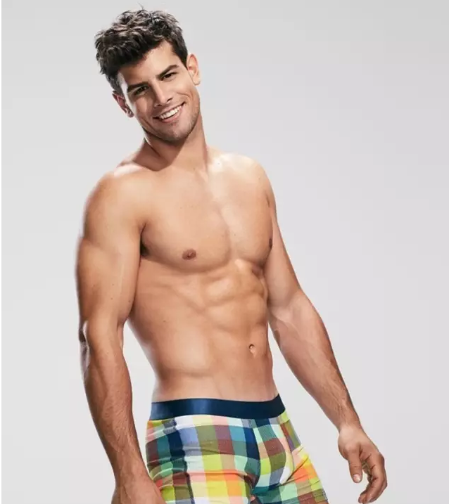 男模被​Kylie Jenner赏识，从十八线变成一线-51虹马