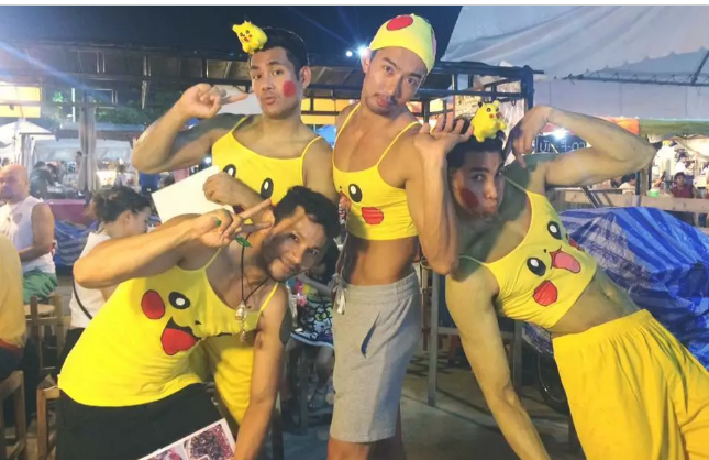 这家餐厅吃饭必须脱得光溜溜…… - 51虹马