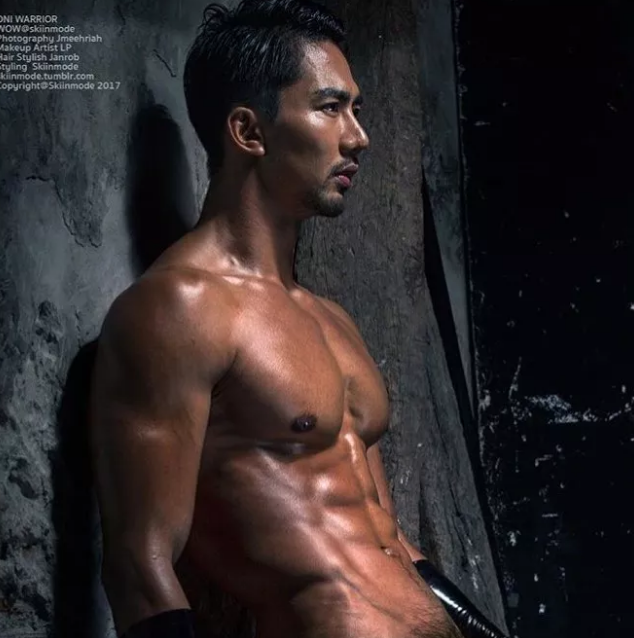 这家餐厅吃饭必须脱得光溜溜…… - 51虹马