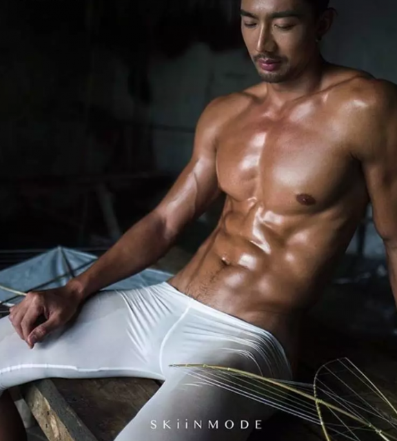 这家餐厅吃饭必须脱得光溜溜…… - 51虹马