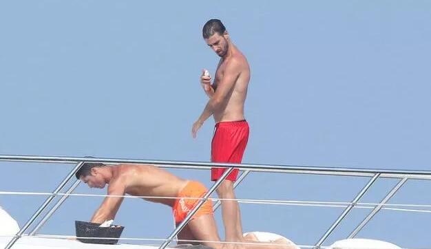 C罗闪耀世界杯！他曾和基友赤身相拥起反应！ - 51虹马