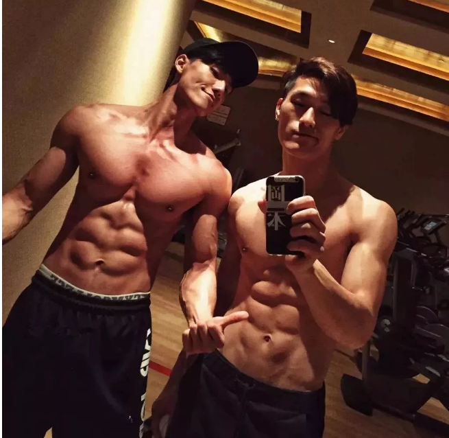 健身房偶遇小狼狗一枚，好看猛攻！ - 51虹马