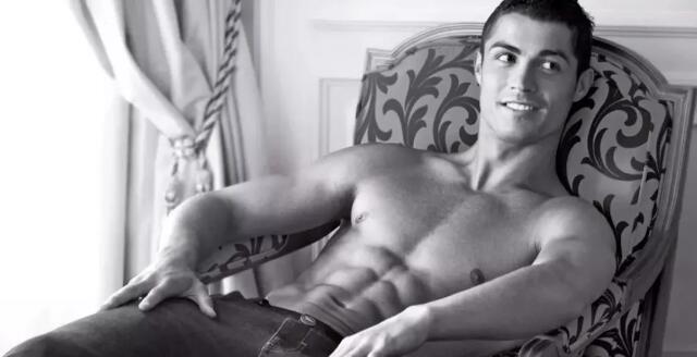 C罗闪耀世界杯！他曾和基友赤身相拥起反应！ - 51虹马