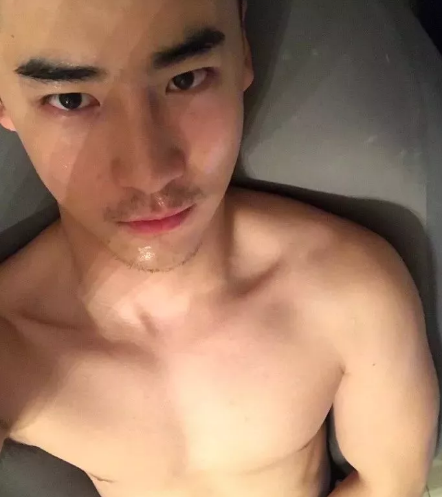 专访天菜网红桥诘圣:分手后努力健身想挽回?! - 51虹马 专访天菜网红桥诘圣:分手后努力健身想挽回?! - 51虹马