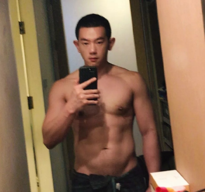 男主从“通吃”变成了Gay,到底经历了什么?从“咸湿”到“唯美”巨大转变 - 51虹马 男主从“通吃”变成了Gay,到底经历了什么?从“咸湿”到“唯美”巨大转变 - 51虹马