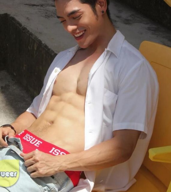 好惨！包很大网红被怼太像悲伤蛙，拍羞耻广告自证清白？ - 51虹马