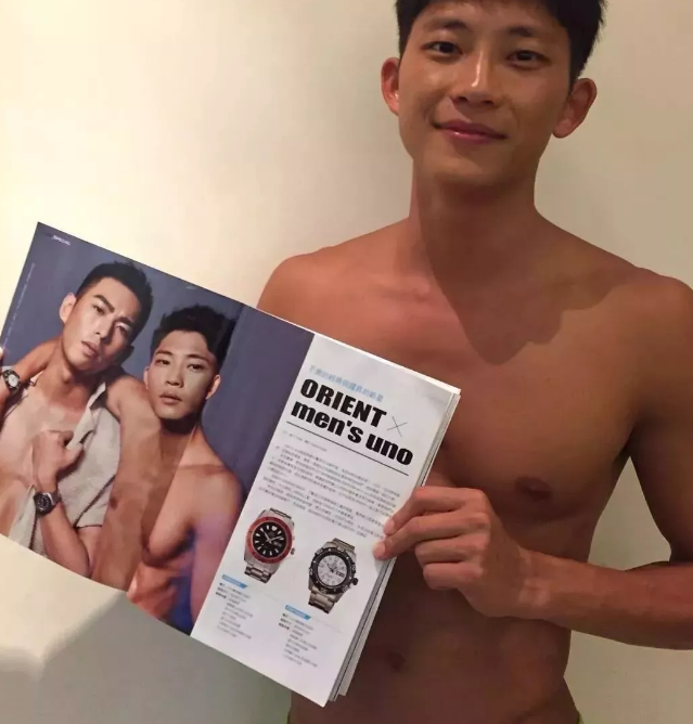 看点∣能飙车能演广告的筋肉体育生，还是身材迷人的鲜肉弟弟！ - 51虹马