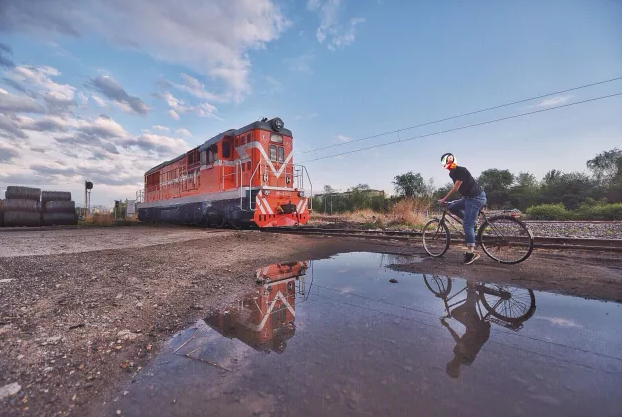 那晚和名媛睡觉后，我知道了他的秘密！ - 51虹马