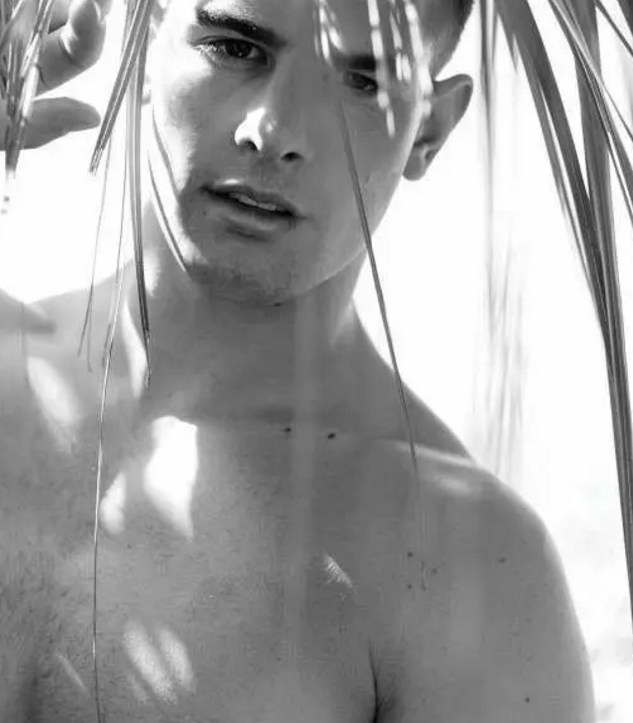 男模被​Kylie Jenner赏识，从十八线变成一线 - 51虹马