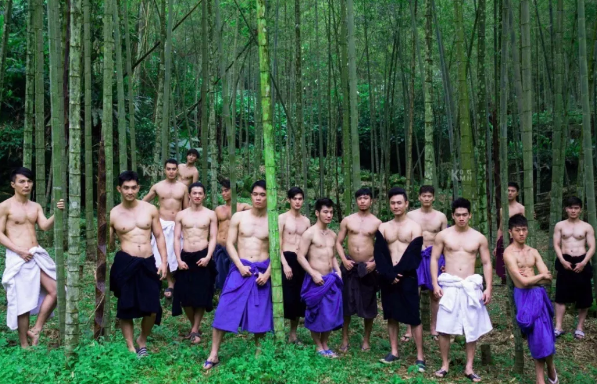 云翔新同志片《三十而立》X工作者贺飞和包晗参演 - 51虹马 云翔新同志片《三十而立》X工作者贺飞和包晗参演 - 51虹马