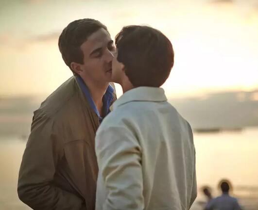 两情相悦开始,到一方乱搞,另一方痴痴爱恋 - 51虹马 两情相悦开始,到一方乱搞,另一方痴痴爱恋 - 51虹马