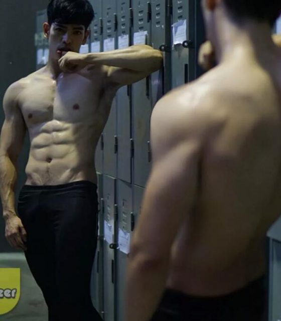 好惨！包很大网红被怼太像悲伤蛙，拍羞耻广告自证清白？ - 51虹马