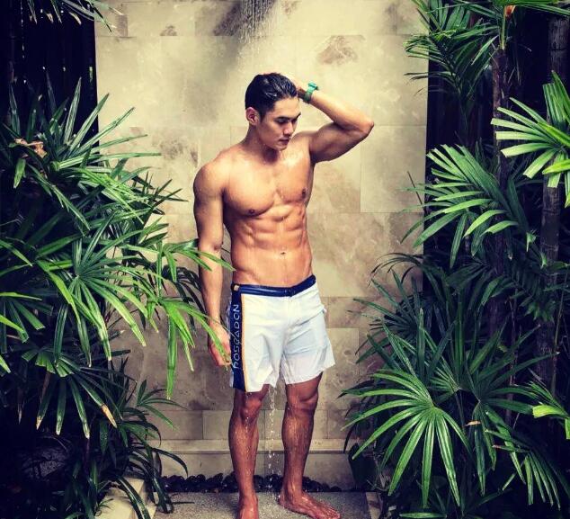 看点∣185.man货健体冠军“沖涼”照被疯传，天菜肌肉小将好“胸”！ - 51虹马