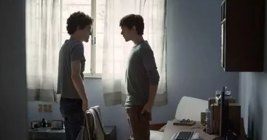 男主从“通吃”变成了Gay，到底经历了什么？从“咸湿”到“唯美”巨大转变 - 51虹马