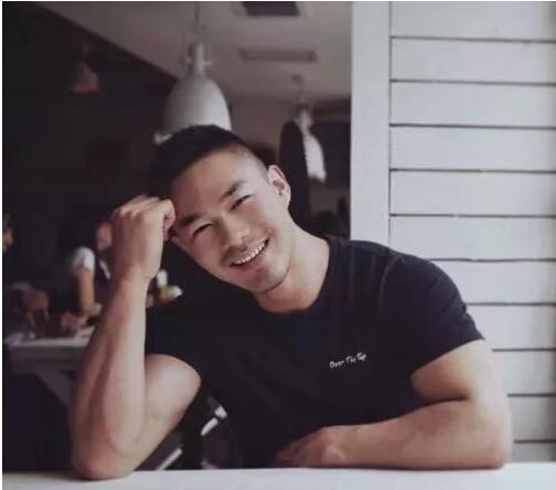 小鲜肉的当兵之旅，论一个成熟大叔的形成 - 51虹马