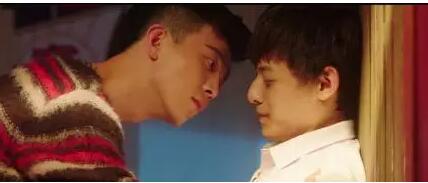 蜜汁三角恋 手把手教你掰弯直男！ - 51虹马