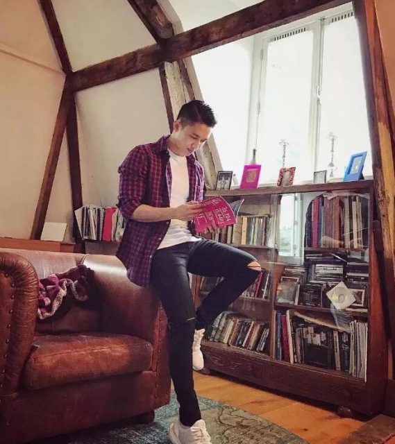 看点∣肌肉网红天菜泼水节大使,筋肉童颜加大胸肌,乱飙荷尔蒙的boy简直太犯规了! - 51虹马 看点∣肌肉网红天菜泼水节大使,筋肉童颜加大胸肌,乱飙荷尔蒙的boy简直太犯规了! - 51虹马