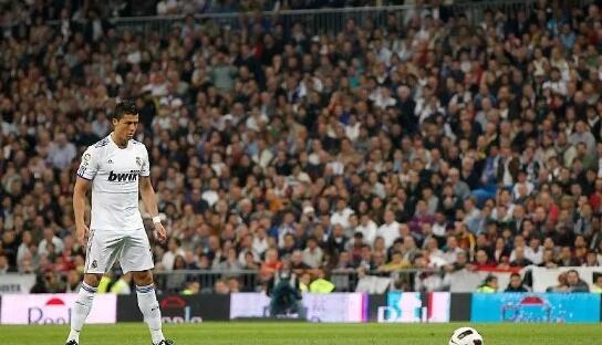 C罗闪耀世界杯！他曾和基友赤身相拥起反应！ - 51虹马