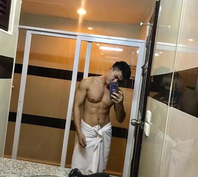 泰男筋肉帅哥娇羞以手吾dang - 51虹马