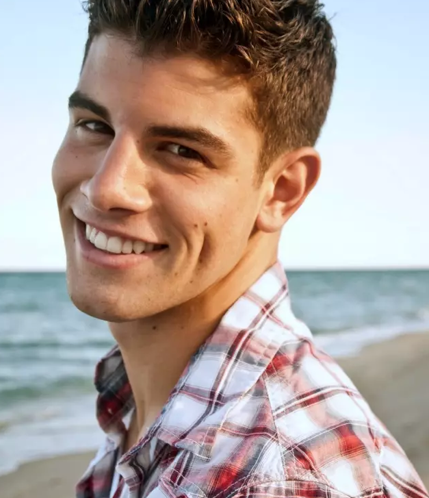 男模被​Kylie Jenner赏识，从十八线变成一线 - 51虹马