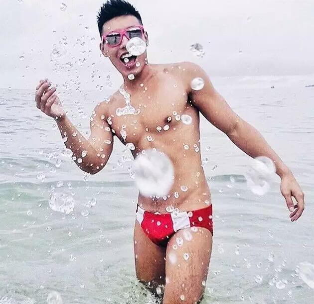 因拒演云翔的同志电影被雪藏的小鲜肉 竟被批晒肉照教坏小朋友 - 51虹马