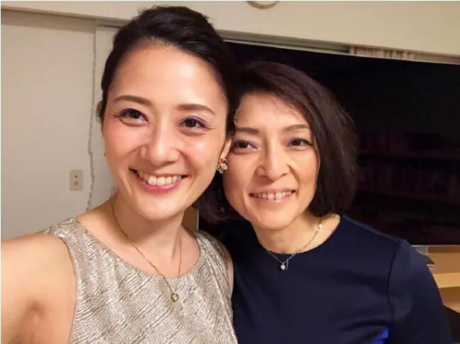 沈氏夫夫结婚,某高校拒绝同性恋,日本知名作家出柜… - 51虹马 沈氏夫夫结婚,某高校拒绝同性恋,日本知名作家出柜… - 51虹马