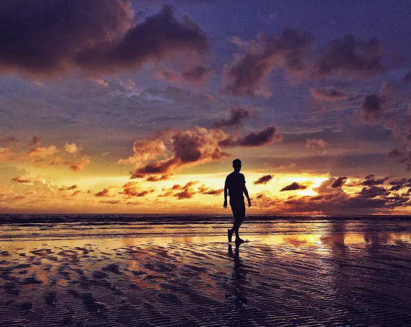 那晚和名媛睡觉后，我知道了他的秘密！ - 51虹马