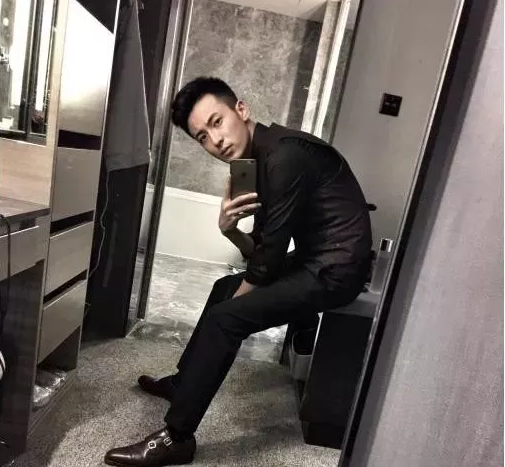 我国某台最帅鲜肉男主播,一夜蹿红竟是因为... - 51虹马 我国某台最帅鲜肉男主播,一夜蹿红竟是因为... - 51虹马