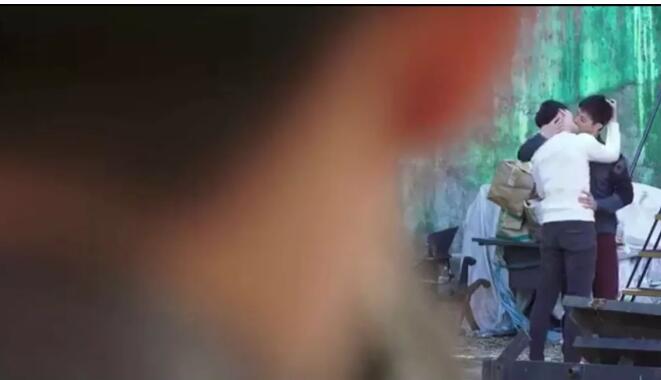 [韩/同性]《一个夏夜》兵哥哥X兵哥哥 三个人的情感纠葛 - 51虹马