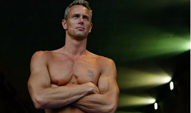 在去年集体出柜的11位大牌男明星。 - 51虹马 在去年集体出柜的11位大牌男明星。 - 51虹马